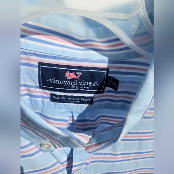 Vineyard Vines Men's Shortsleeve Dress Shirt - Picture 2 of 4